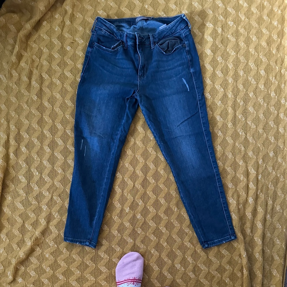 Just USA jeans. SIZE 12P INSEAM 23”